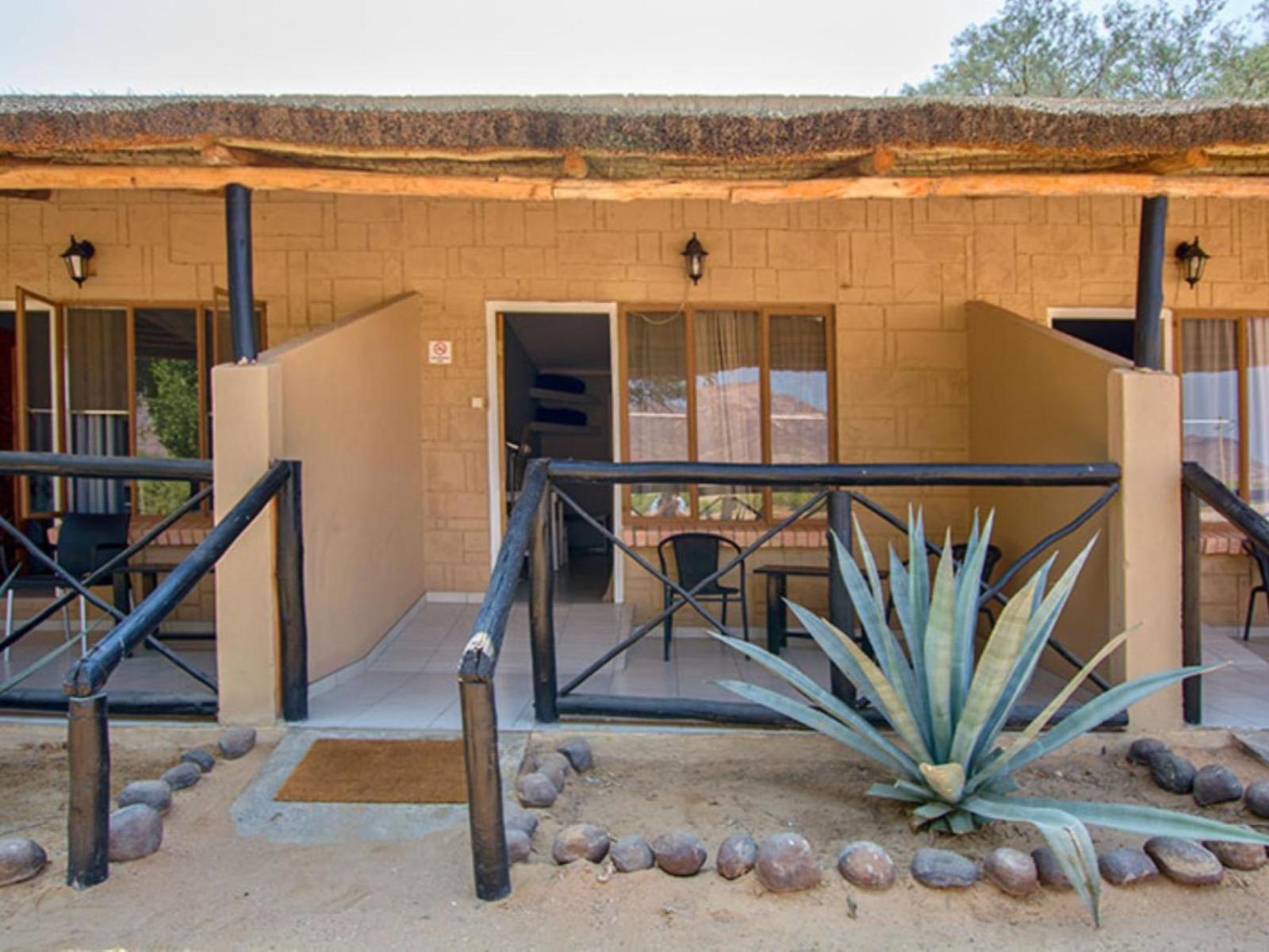 Brandberg White Lady Lodge Uis Exterior photo
